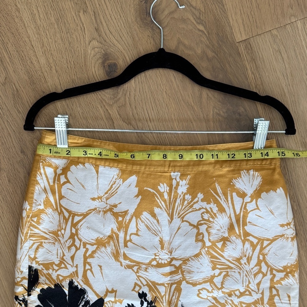 π Floral Skirt in Mustard & White - Picture 5 of 6